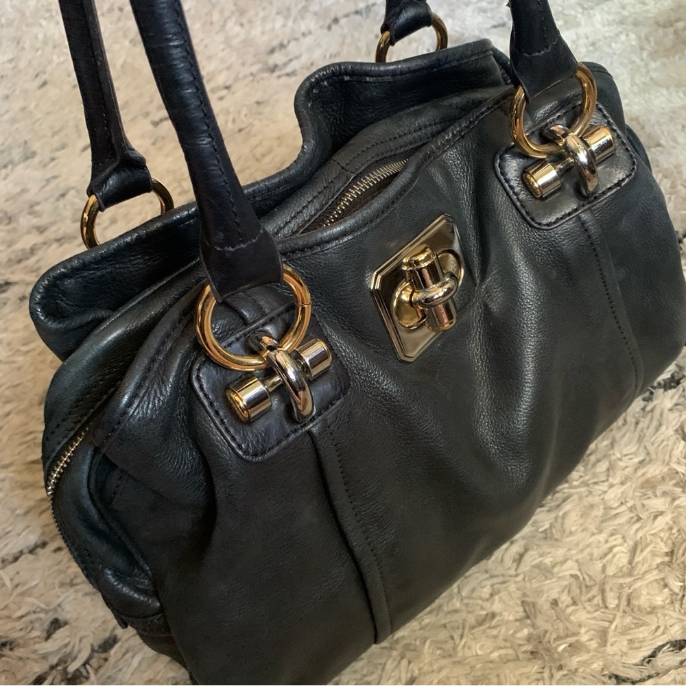 B. Makowsky large capacity slouchy genuine leather handbag